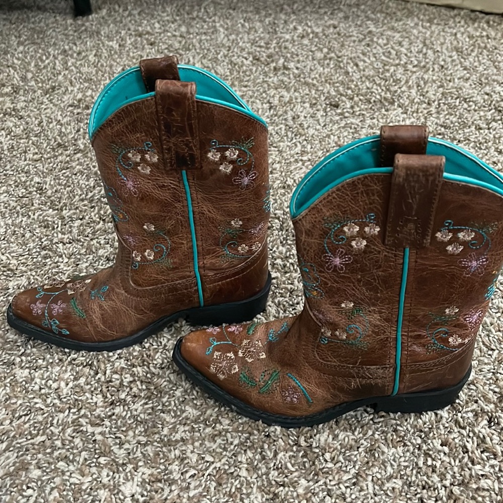 Little girls cowboy boots